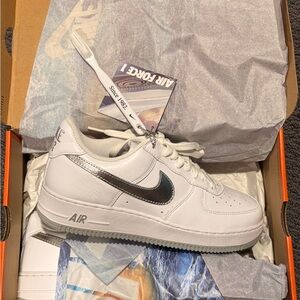 Nike Air Force 1 White and Metallic Sneakers unisex men’s 9.5 women’s 11